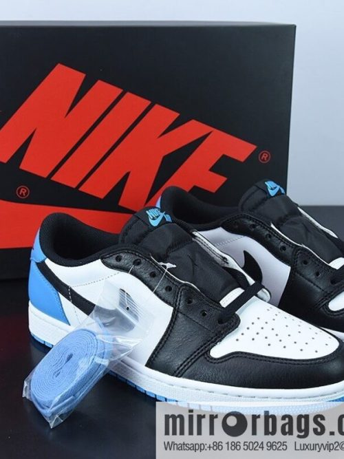 D0F5S4 pure original Air Jordan AJ1 Low OG black and blue toe low top, item number: CZ0790-104