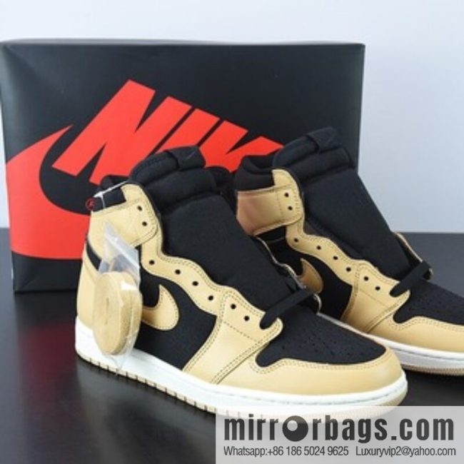 Air Jordan AJ1 Retro wheat black high-top versatile cultural basketball shoes \"milk tea yellow and black, item number: 555088-202