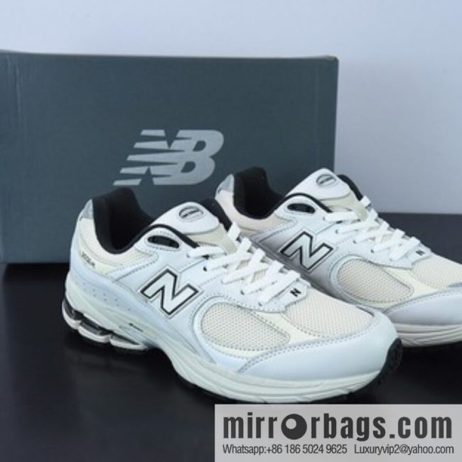 X01C4 pure original version shipped New Balance ML2002 series Vintage Daddy style casual sports jogging shoes \"leather (fabric) white milk white and black\" ML2002RQ