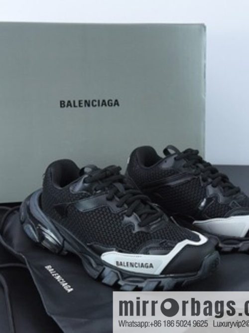 H00G6 pure original purchasing version Balenciaga Balenciaga 3.0 dad shoes, black and white, item number: 700875W3RF19169