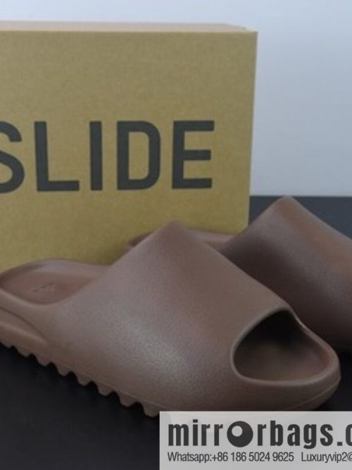 H06N2 Pure YEZY SLIDE Coconut Slippers Brown Bite Flower, Item No. GX6141