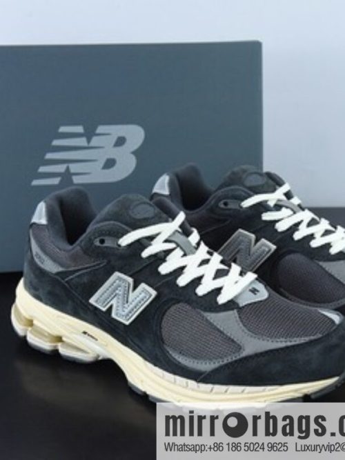 New Balance M2002RHO Vintage Casual Running Shoes