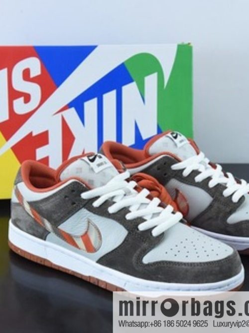 Crushed Skate Shop x Nk SB Dunk Low graffiti wall, joint SB low-top sports and leisure shoes, item number: DH7782-001