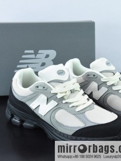 New Balance ML2002 Series Vintage Daddy Style Unisex Casual Shoes Couple Versatile Jogging Shoes Sports Men\'s Shoes Women\'s Shoes ML2002RBA