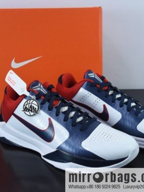 Kobe 5 generation ZK5 collection color scheme ZK5 PROTRO first year classic color, world championship men\'s basketball shoes, extinction version official item number: 386430 103