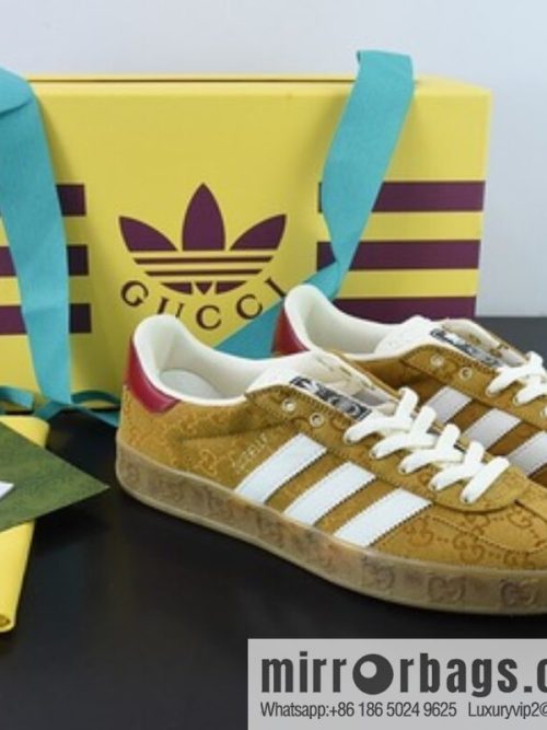 Adidas originals x Gucci Gazelle Adidas Gucci joint classic casual shoes Code: GTI1C