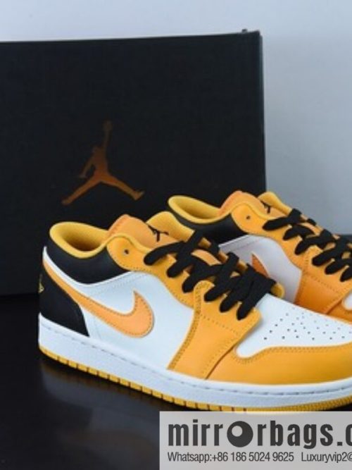 Air Jordan AJ1 Low Top Series, Black and White Yellow Taxi Low Top Casual Men\'s Board Shoes 553558-701