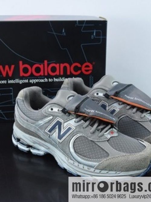 New Balance New Balance M2002RVA Vintage running shoes/pockets, gray silver 2022 most