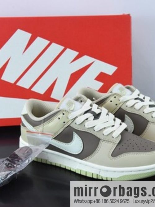 Nike Wmne SB Dunk Low \"Brown/Mocha\" Dunk series low-top casual sports skateboard shoes \"leather (fabric) beige\" FB4961-012
