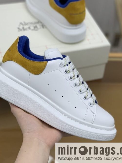 Alexander McQueen, Unisex sneakers made of calfskin