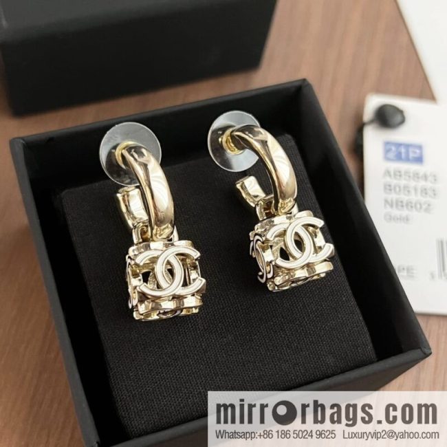 New CHANEL Chanel c2 double c square stud earrings