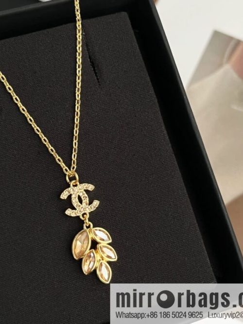 New ☑️ CHANEL Chanel double c wheat ear gold leaf necklace