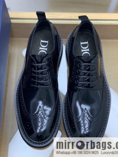 Dior selected leather made men\'s derby shoes