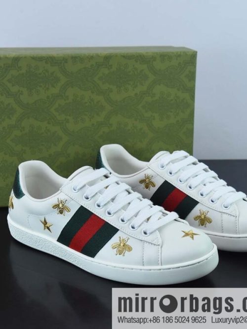 Gucci Gucci white shoes series, classic little bee low-top casual board shoes