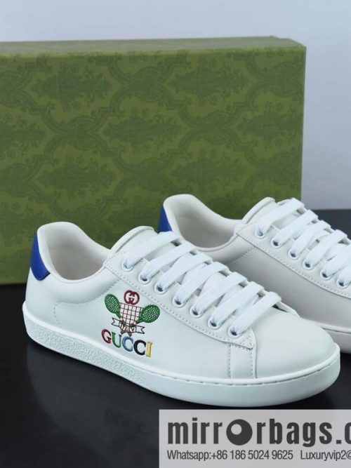 Gucci Gucci white shoes series, classic little bee low-top casual board shoes