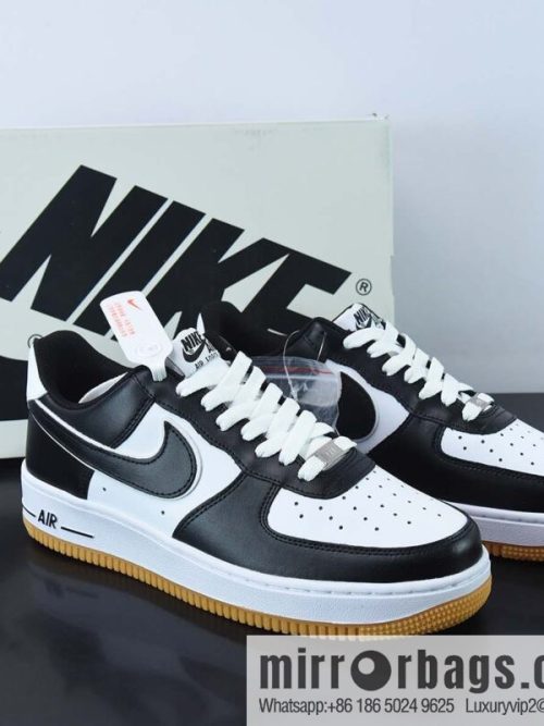 Nike Air Force 1 Low \'07 \"Black and White Raw Rubber\" Low Help Air Force One, Item Number: AW2296-002