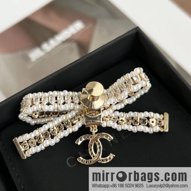 New ☑️ Chanel double c bow pearl brooch