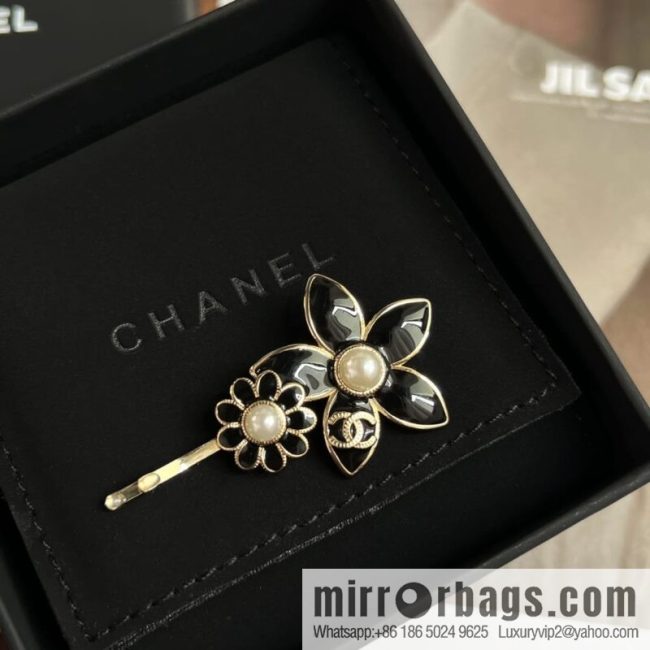 New ☑️ CHANEL Chanel double c black flower hairpin hairpin