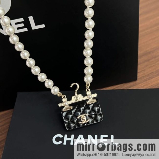 New ☑️ CHANEL Chanel pearl hanger bag necklace