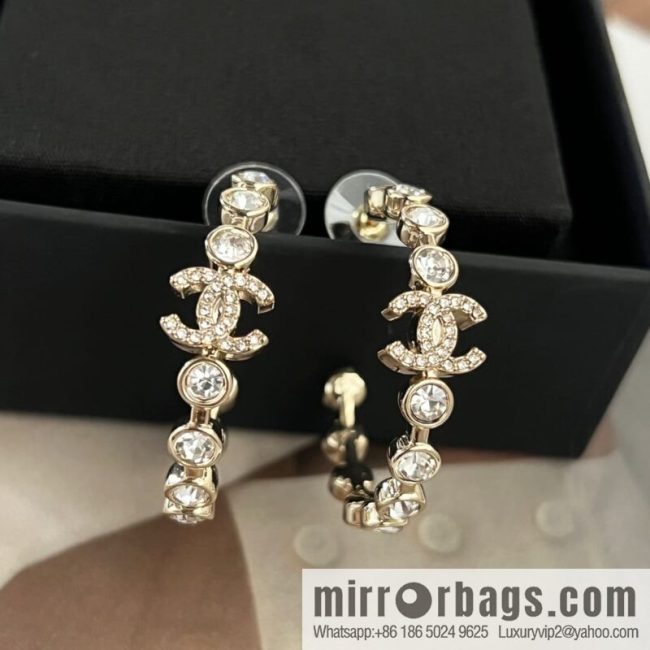 New ☑️ CHANEL Chanel semi-round double c round diamond stud earrings