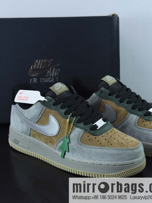 Nk Air Force 1 Low \"Christmas\" Air Force One \"Christmas\" themed low-top casual sneakers, item number CQ5059-101