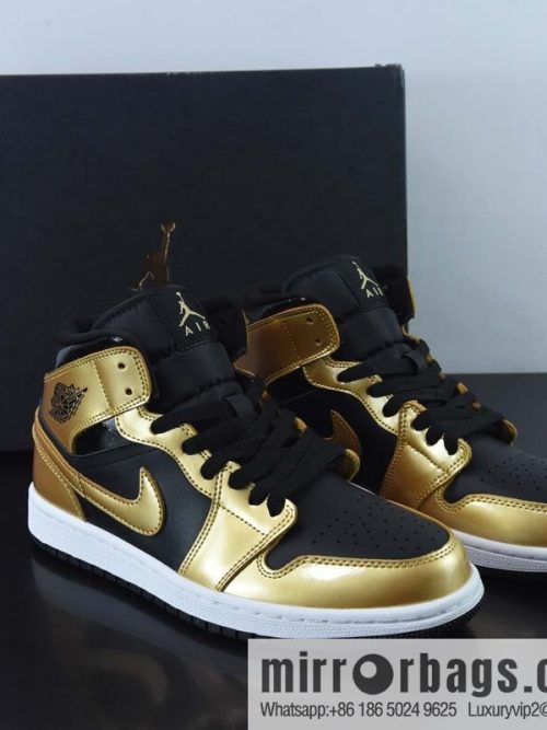 Air Jordan 1 Mid GS \"Metallic Gold\" AJ1 Jordan generation \"gold black gold\" high-top basketball shoes DR6967-071