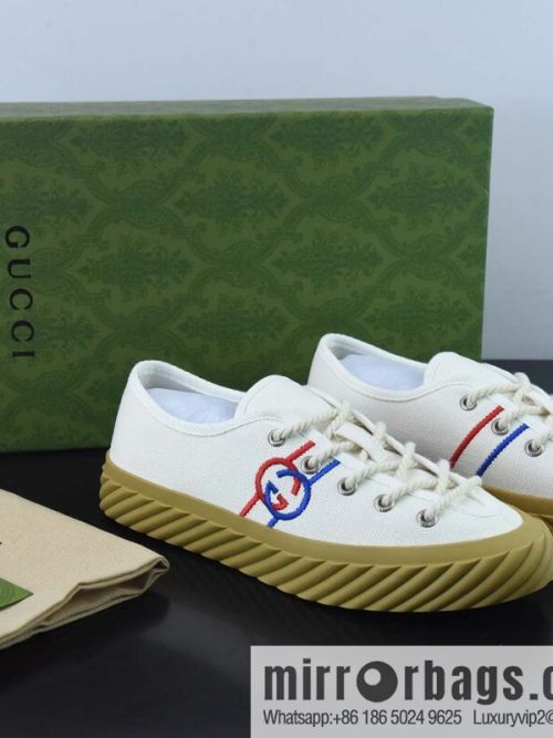 Gucci light luxury single product, the latest original 1:1 copy! 2022 Gucci hot series cloth shoes