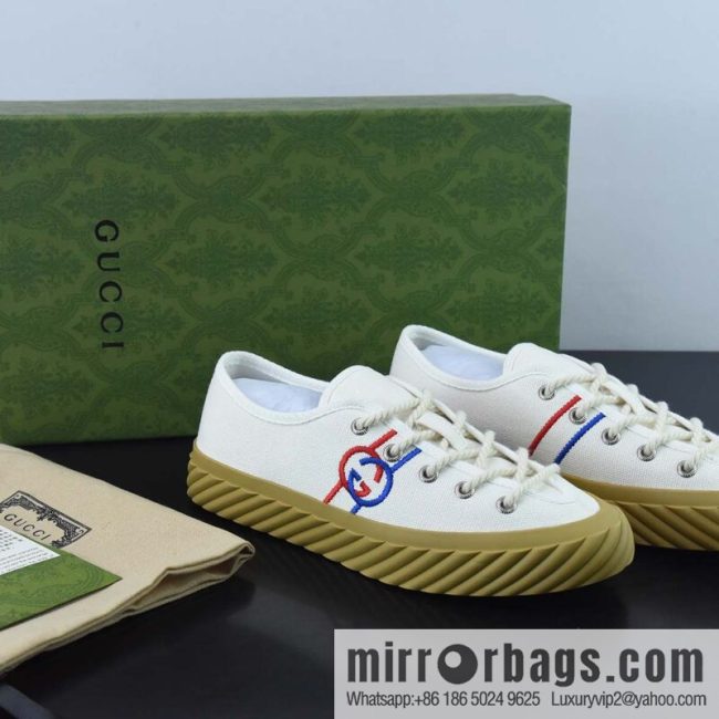 Gucci light luxury single product, the latest original 1:1 copy! 2022 Gucci hot series cloth shoes