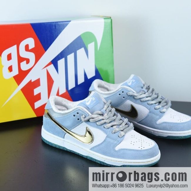 SB Dunk Low \"Holiday Special\" Frozen, blue Valentine\'s Day low-top casual shoes