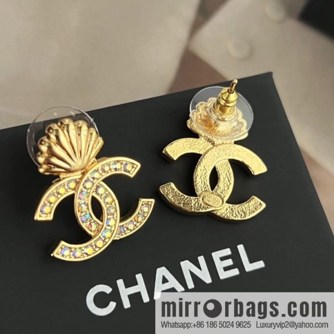 New ☑️ CHANEL Chanel c1 double c gold shell stud earrings