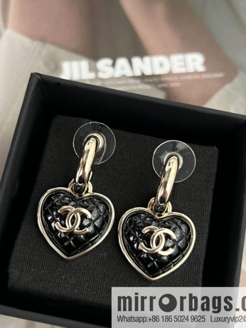 New ☑️ CHANEL Chanel c2 double c peach heart love stud earrings