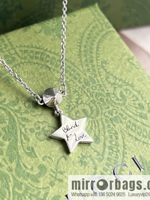 New Gucci Gucci star cat head necklace