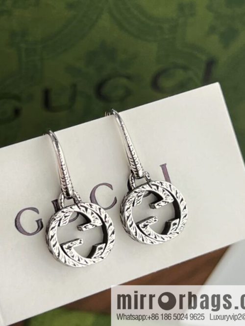 New Gucci Gucci double G stud earrings