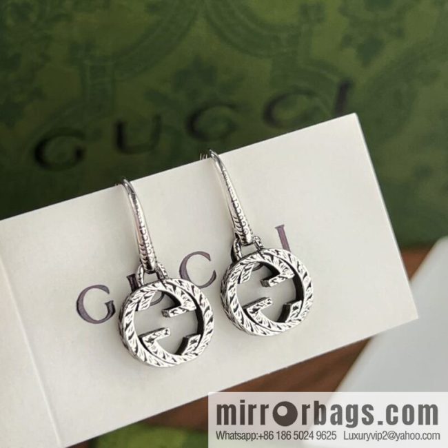 New Gucci Gucci double G stud earrings