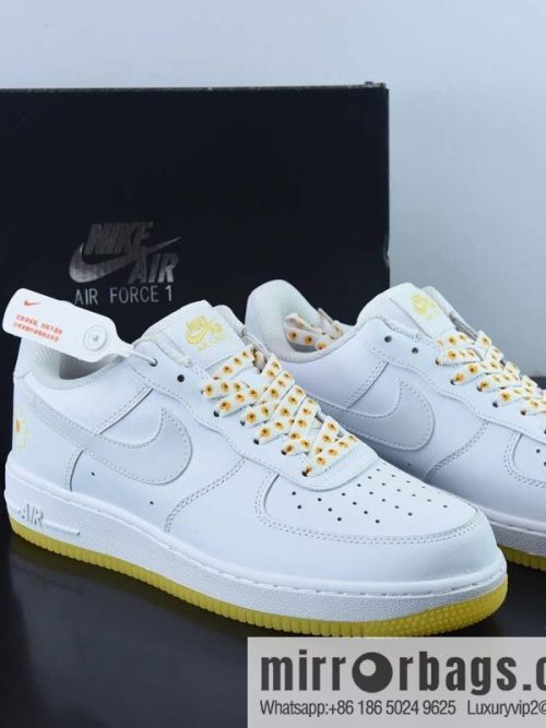 NK Air Force 1 Low \"G-Dragon\" Air Force No. 1 board shoes \"Quan Zhilong Little Daisy\" Item number: CR6566-098