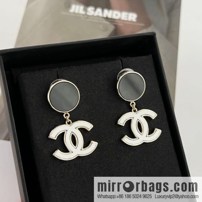 New ☑️ CHANEL Chanel c2 double c black round stud earrings - Image 4