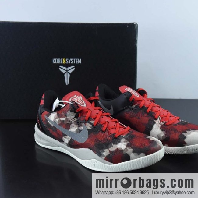 RCK20075453C Defender God Shoes, the 8th generation of Kobe Bryant, the second bullet \"China Line\" Milk Snake, Men\'s sneakers