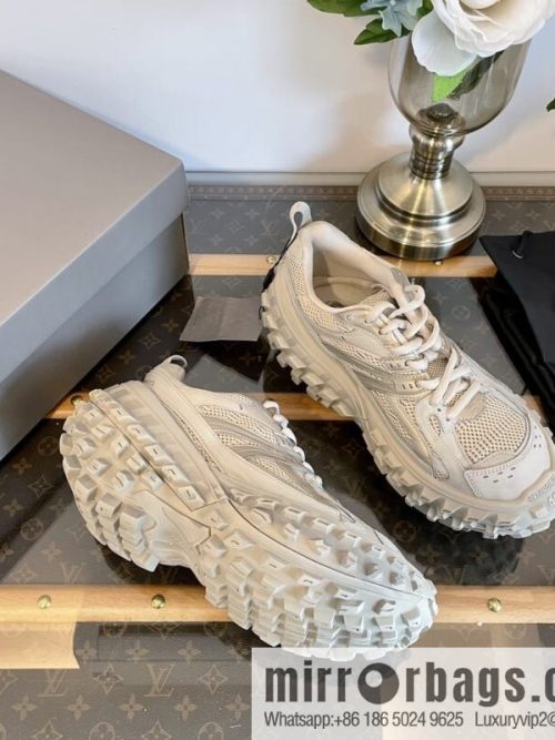 𝐁𝐚𝐥𝐞𝐧𝐜𝐢𝐚𝐠𝐚 Defender Balenciaga Vintage Tire Shoes