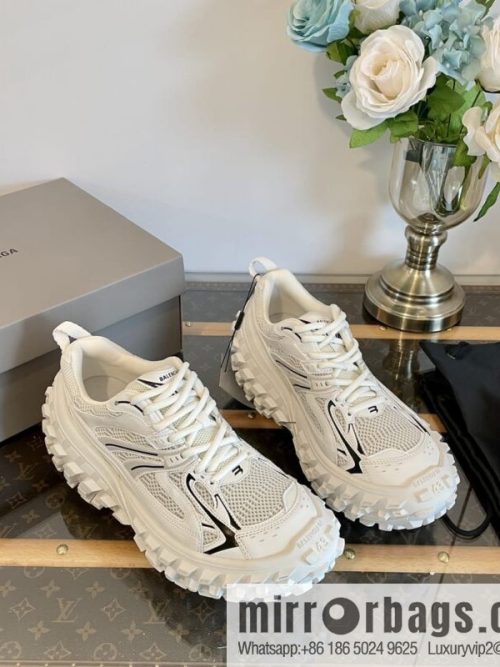 𝐁𝐚𝐥𝐞𝐧𝐜𝐢𝐚𝐠𝐚 Defender Balenciaga Vintage Tire Shoes