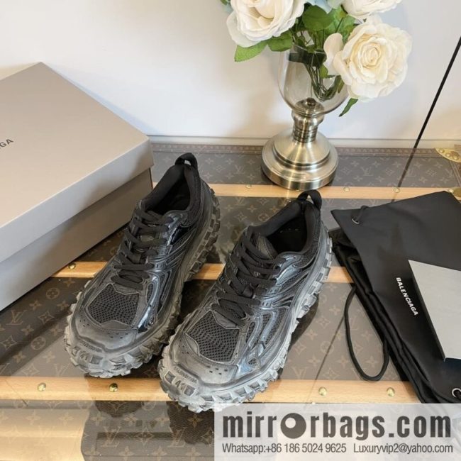 𝐁𝐚𝐥𝐞𝐧𝐜𝐢𝐚𝐠𝐚 Defender Balenciaga Vintage Tire Shoes