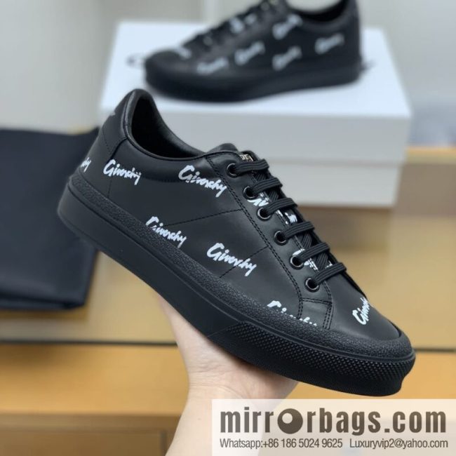 GIVENCHY, made of leather, iconic love printed pattern new men\'s casual shoes