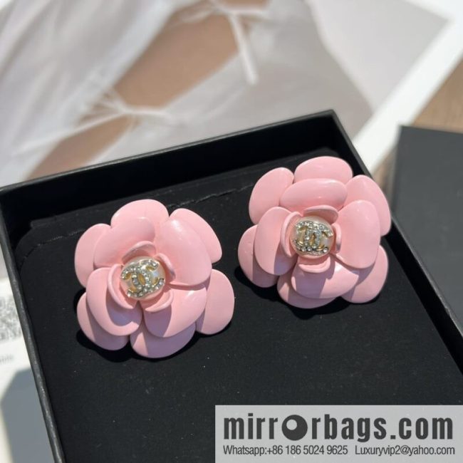 New ☑️ CHANEL Chanel c1 double c pink camellia stud earrings