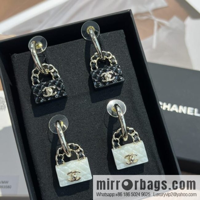 New ☑️ CHANEL Chanel c2 double c lock bag stud earrings