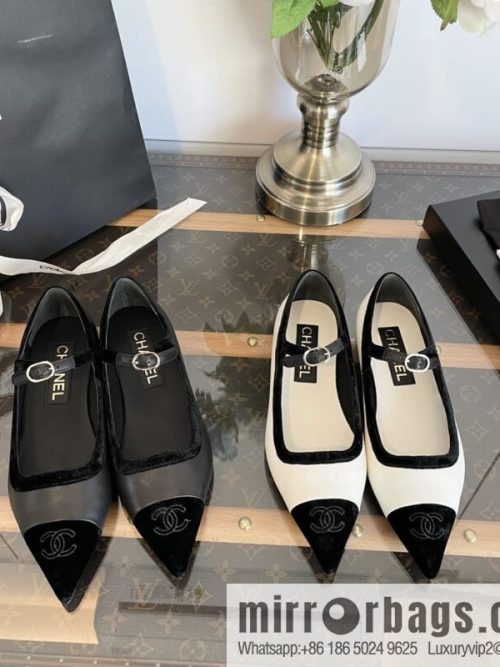Chanel small fragrance velvet pointed Mary Jane flat shoes