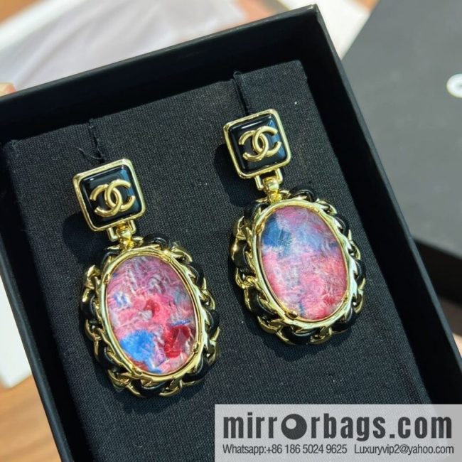 New ☑️ CHANEL Chanel pink gemstone black leather rope stud earrings
