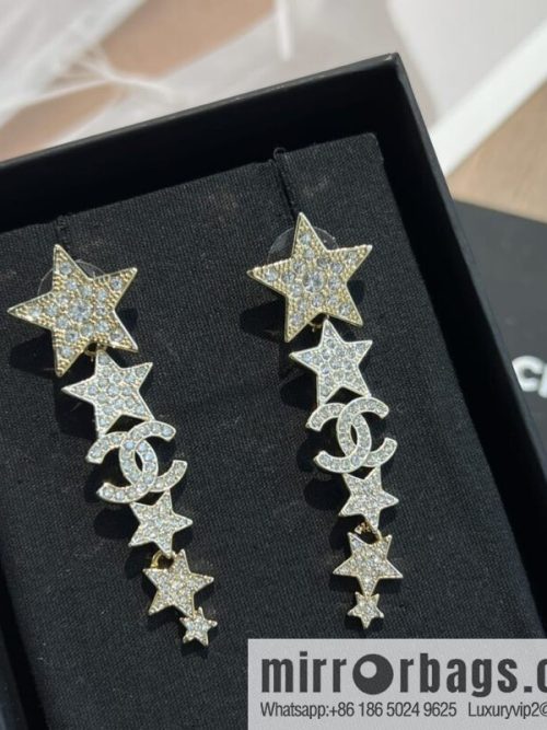 New ☑️ CHANEL Chanel double c gold pentagram ⭐ stars, stud earrings