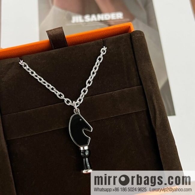 Hermès Cavalier horse head, chess necklace - Image 3