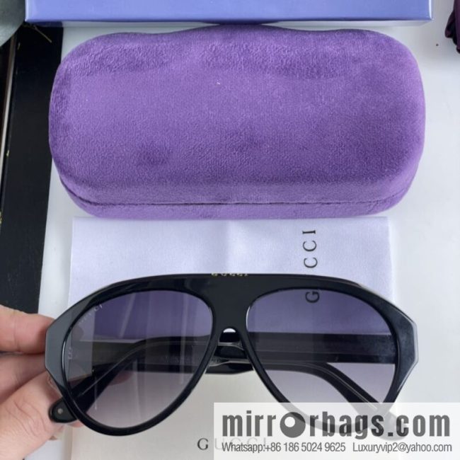 GUCCI Gucci Classic Unisex Sunglasses - Image 5