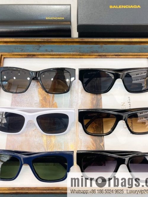 BALENCIAGA Balenciaga square frame unisex sunglasses