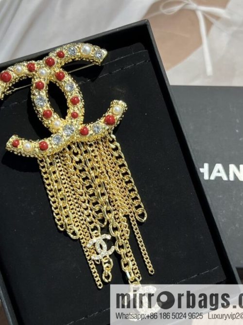New ☑️ CHANEL Chanel double c red pearl fringed brooch